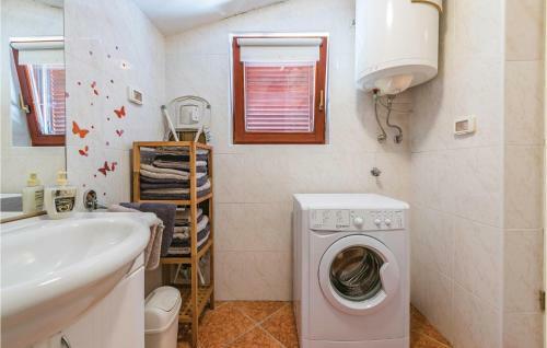 One-bedroom Apartment In Kaldanija