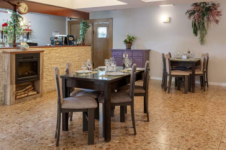 Hera Hotel