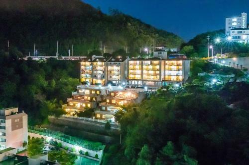 Hotel Home Fourest Resort