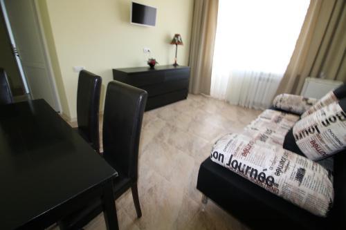 Hostal ???????? ??? ???????????? 8?