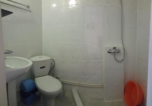 Hostal Guest House Bugaz