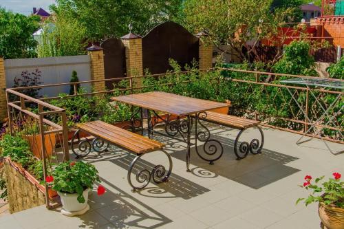 Hostal Guest House Bugaz