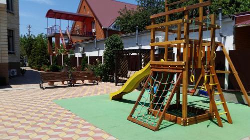 Hostal Guest House Bugaz