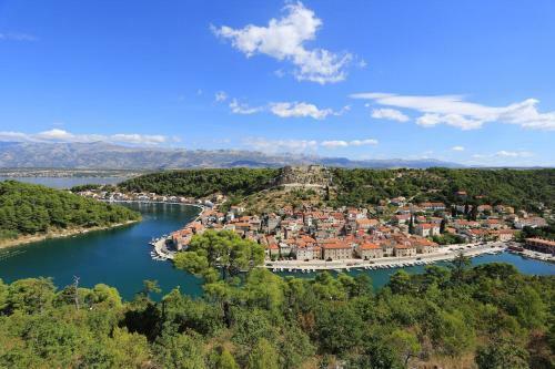 Apartments With A Parking Space Novigrad - 12572