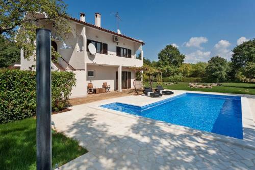 Apartment Doris With Private Pool And Large Garden