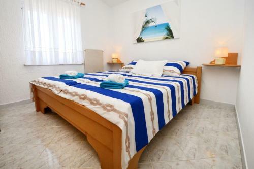 Hostal Apartment Complex Laura Nova Vas