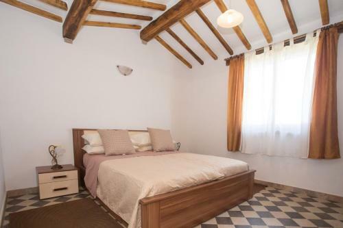 Hostal Apartment Complex Manuel Ograde With Swimming Pool And Garden