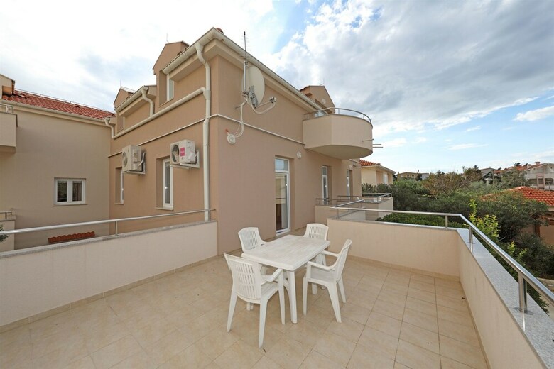 Apartments Karolina