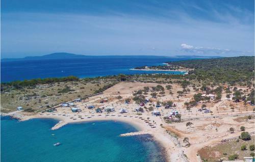 Four-bedroom Holiday Home In Novalja