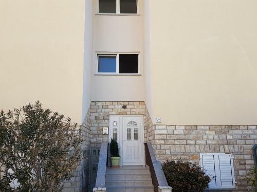 Apartment Teta Ana - Novalja