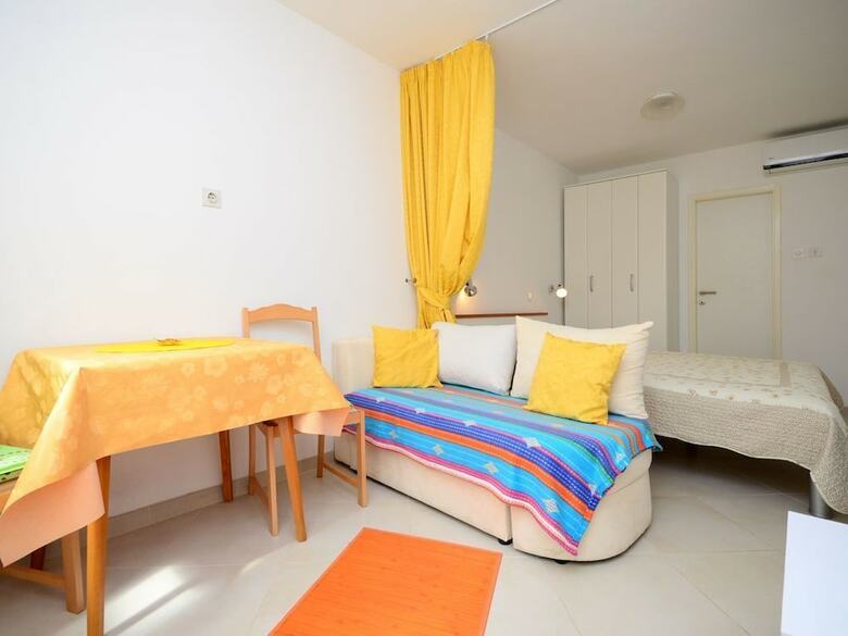 Hostal Apartments Valter 881