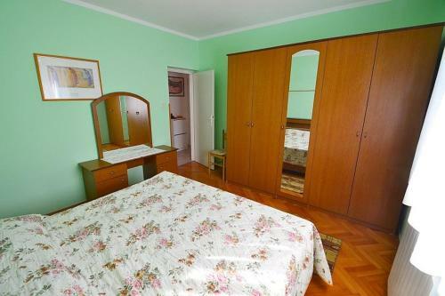 Apartments Nevija 188