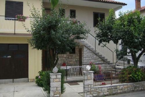 Apartments Nevija 188