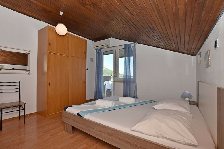 Apartments Ana