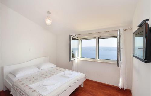 Two-bedroom Holiday Home In Omis
