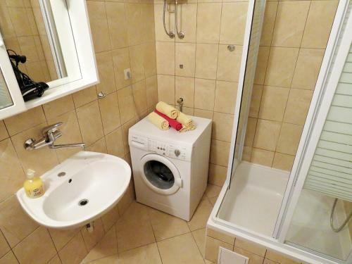 Omis Center Apartments