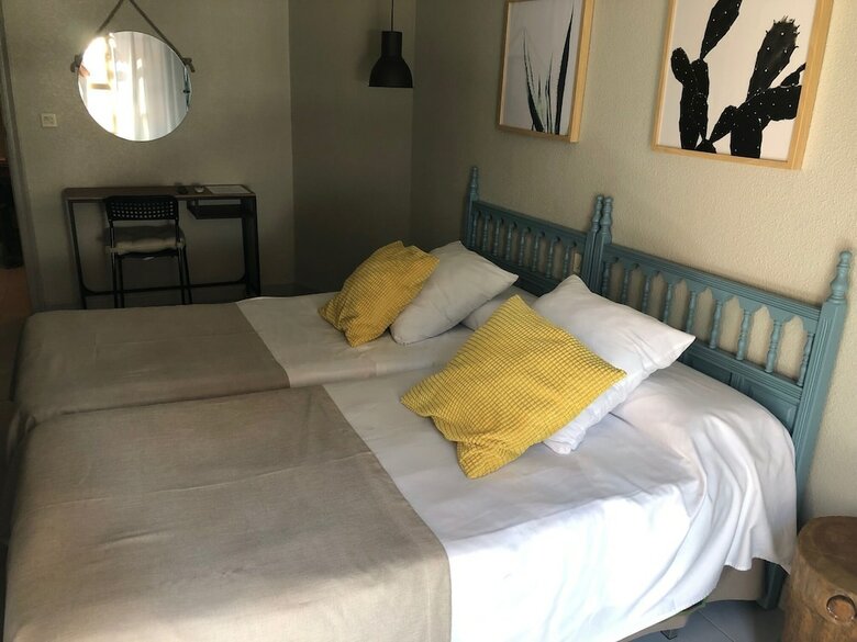 Hotel Vicente Home
