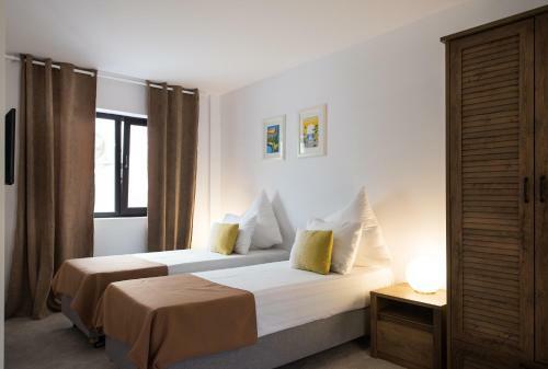 Hostal Vila Pontica