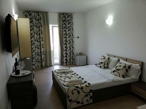 Hostal Anacris Guesthouse