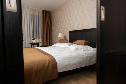 Hotel Complex Mona