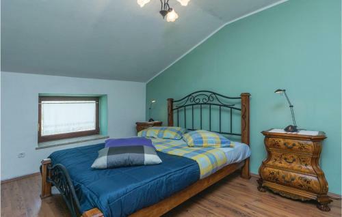Two-bedroom Apartment In Veli Jezenj