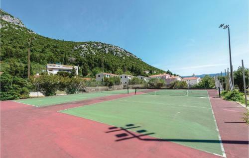 Holiday Home Klek 398