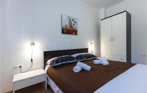 One-bedroom Apartment Klek With Sea View 06