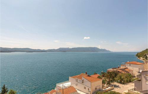Three-bedroom Apartment In Komarna