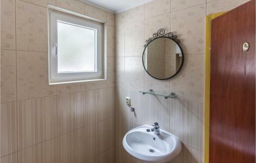 Three-bedroom Apartment In Komarna