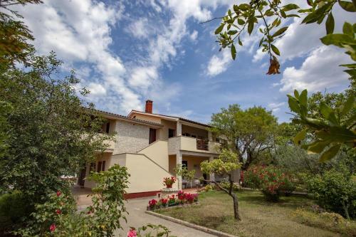 Apartment Valbandon 2278d