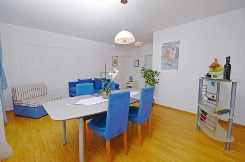 Apartments Josip