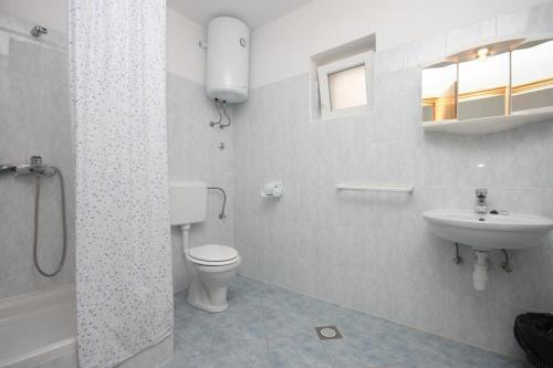 Apartments By The Sea Kustici, Pag - 6355