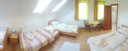 Hostal Tanyacs�rda Vend�gh�z