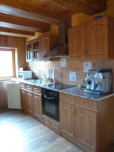 Hostal T�lgyfakuck� Apartman
