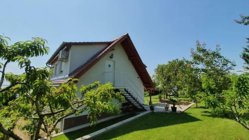 Mandula Apartmanok