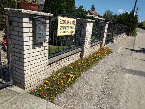 Hostal Anna Ilona Vend�gh�z