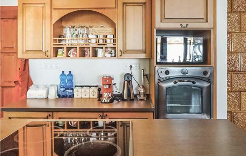 Holiday Home Balatonf�zf� With A Fireplace 04