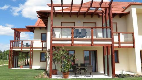 Aranymandula Apartmanok
