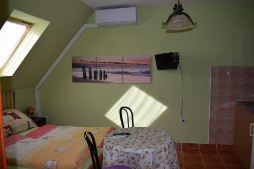 Apartments In Balatongy�r�k 35401