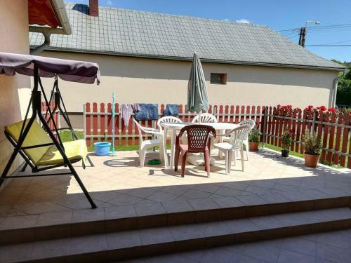 Hostal Erd?j�r�k Vend�gh�za