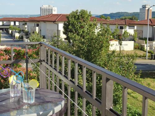Alb�zia Apartments