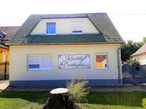 Hostal Krist�ly Vend�gh�z