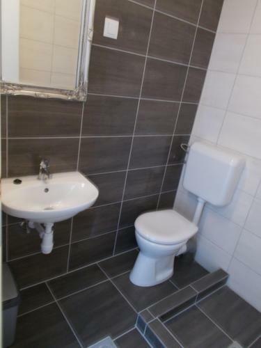 Hostal Krist�ly Vend�gh�z