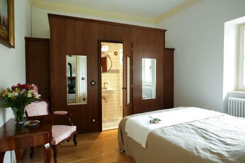 Hostal Villabogart