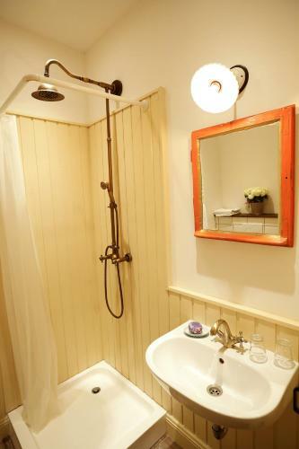 Hostal Villabogart