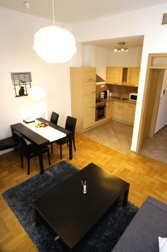Gozsdu Apartment
