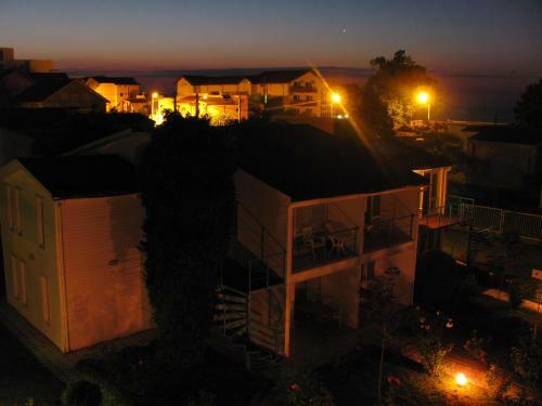 Hostel White Inn