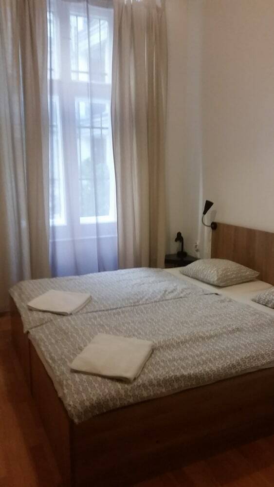 Hostal Omega Guesthouse Budapest