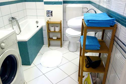 Vivid Rozsa Apartment