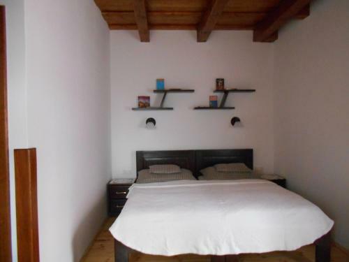 Hostal V�r-kert Vend�gh�z
